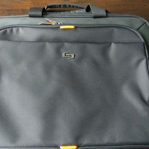 EUC Laptop Messenger Bag Black Ripstop Nylon Durable!